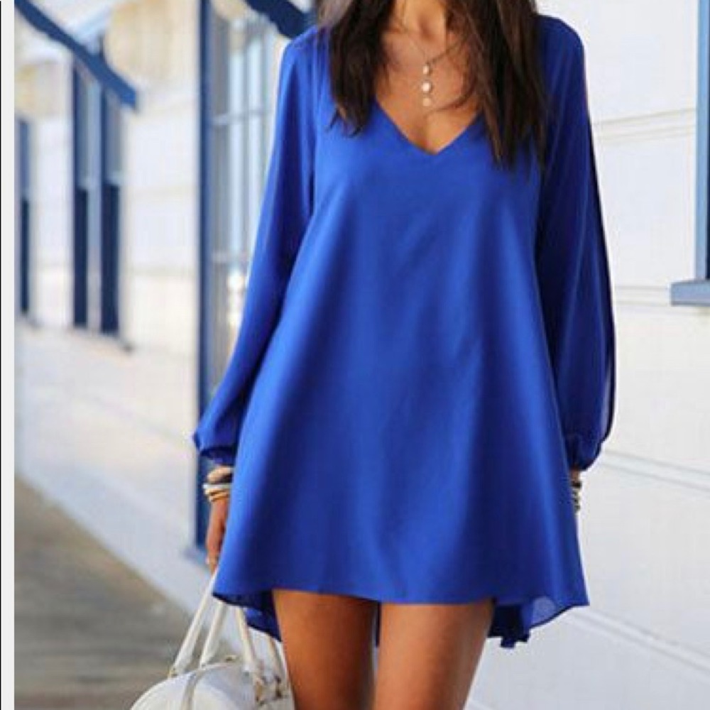 Beautiful blue dress!
